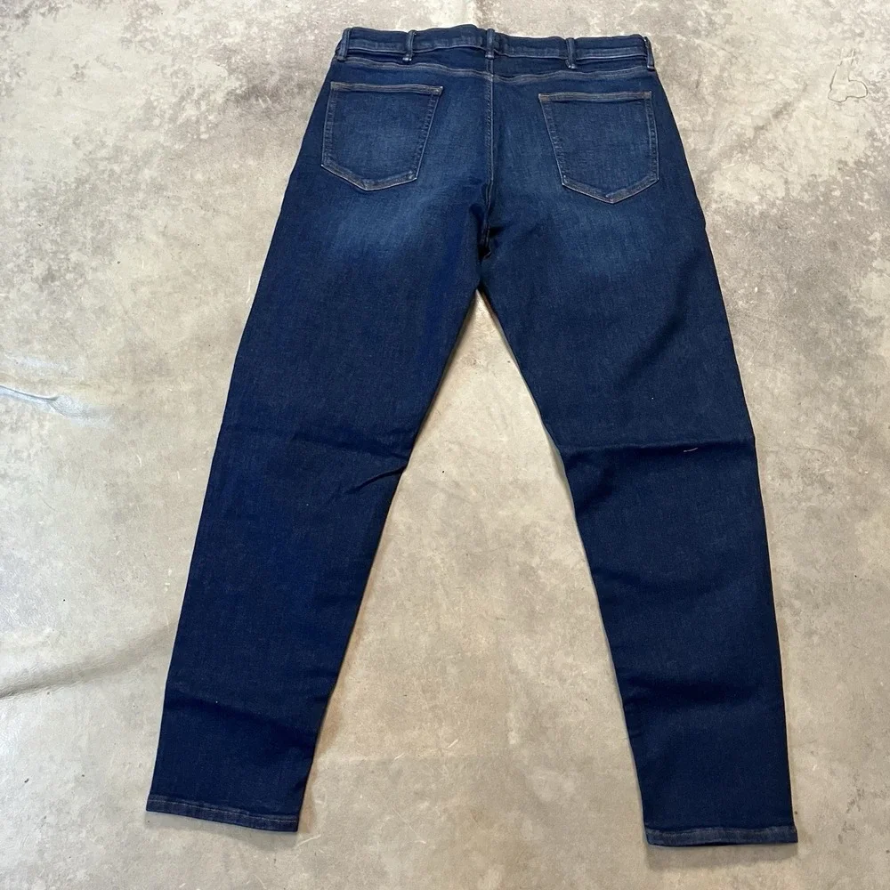 Banana Republic Jeans Mens Sz 40 X 34 Blue Tapered Fit Athletic Lux Parkour Wash